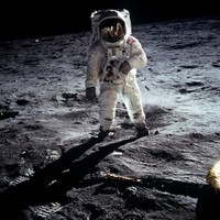 12-Jähriger stellt Buch mit Astronaut Alexander Gerst vor – Fly me to the moon
